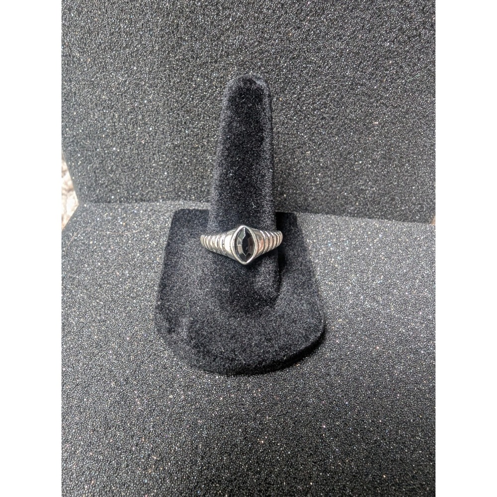 Silver Toned Black Oval Stone Ring - Multiple Sizes‎ Available